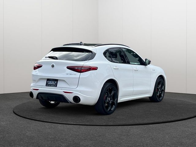 2022 Alfa Romeo Stelvio Veloce