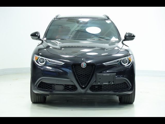 2022 Alfa Romeo Stelvio Veloce