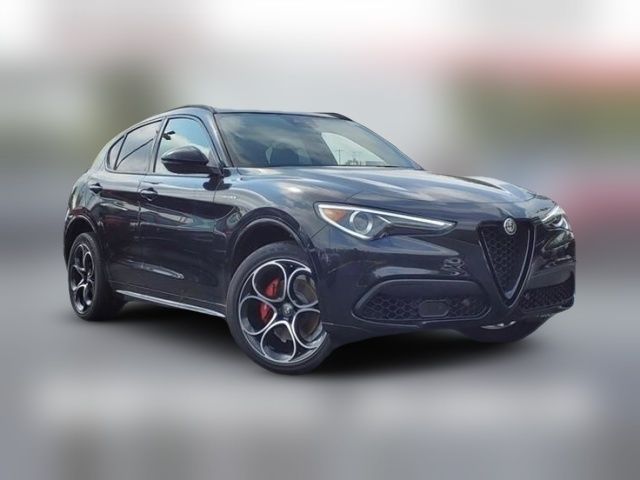 2022 Alfa Romeo Stelvio Veloce