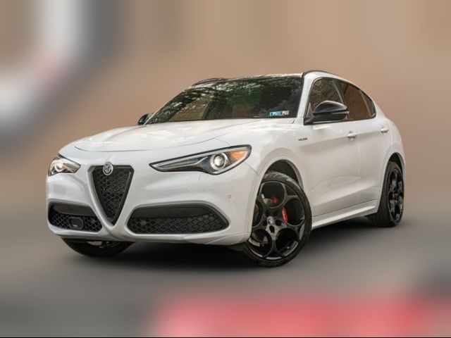 2022 Alfa Romeo Stelvio Veloce