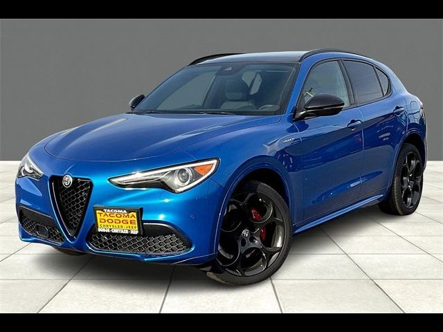 2022 Alfa Romeo Stelvio Veloce