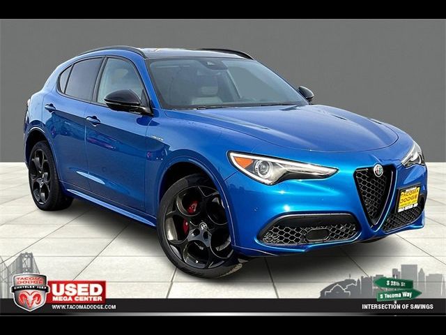 2022 Alfa Romeo Stelvio Veloce