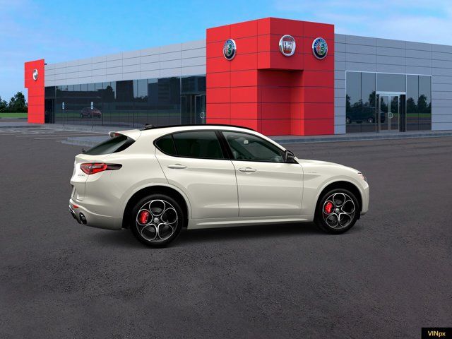 2022 Alfa Romeo Stelvio Veloce