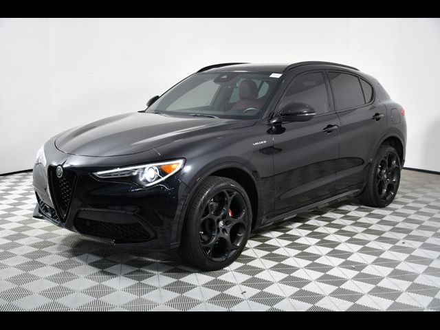 2022 Alfa Romeo Stelvio Veloce