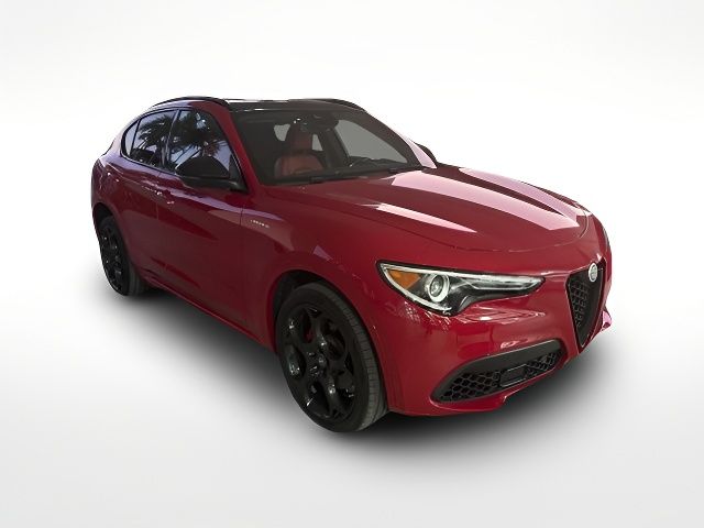 2022 Alfa Romeo Stelvio Veloce