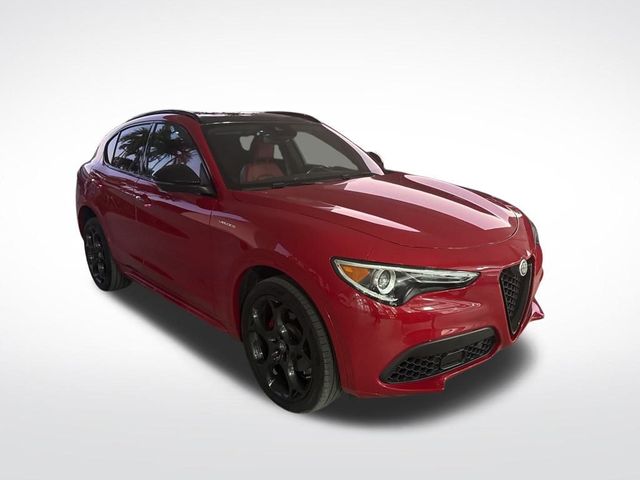 2022 Alfa Romeo Stelvio Veloce