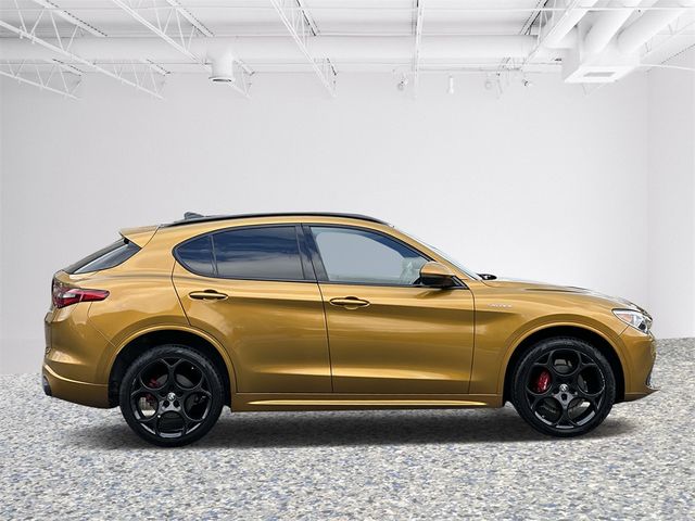 2022 Alfa Romeo Stelvio Veloce