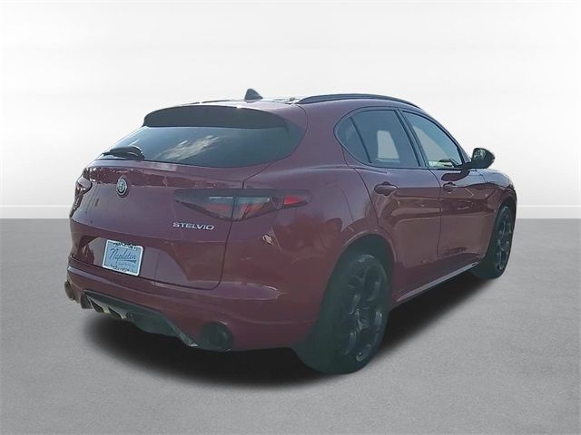 2022 Alfa Romeo Stelvio Veloce