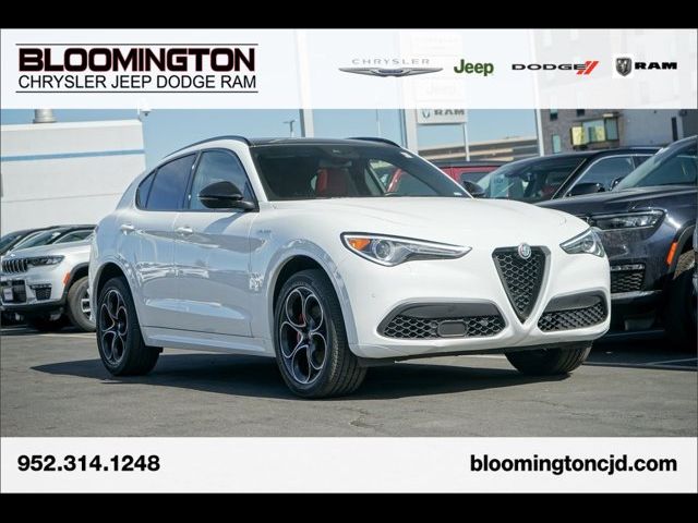 2022 Alfa Romeo Stelvio Veloce