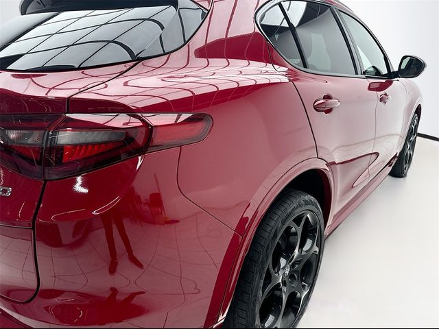 2022 Alfa Romeo Stelvio Veloce