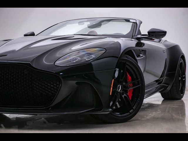 2022 Aston Martin DBS Superleggera