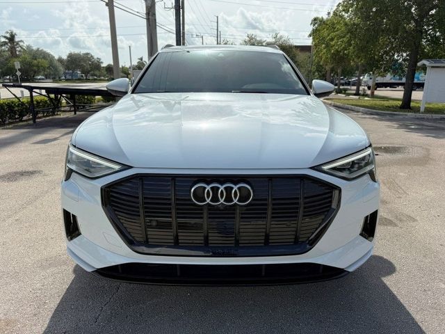 2022 Audi e-tron Premium
