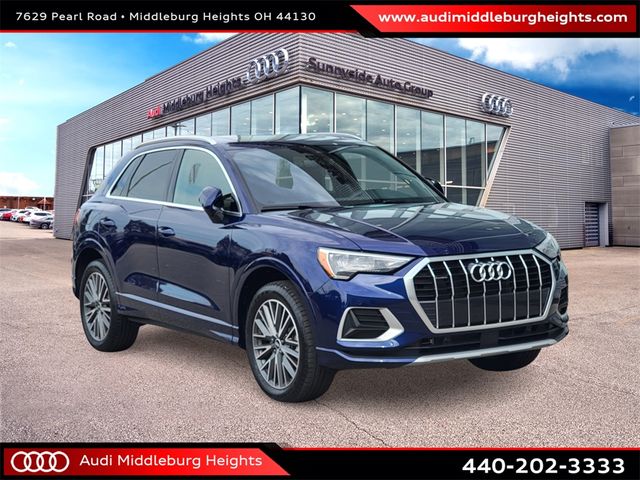 2022 Audi Q3 Premium