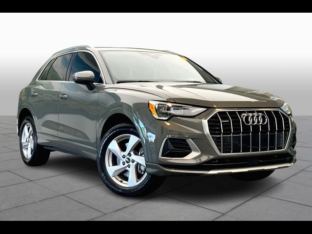 2022 Audi Q3 Premium