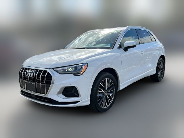 2022 Audi Q3 Premium