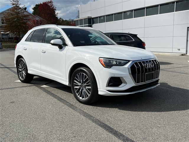 2022 Audi Q3 Premium