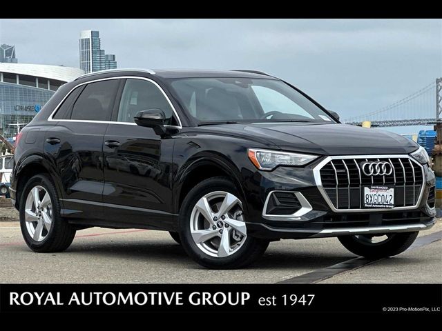 2022 Audi Q3 Premium