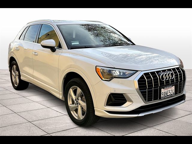 2022 Audi Q3 Premium