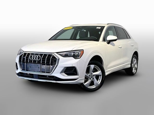 2022 Audi Q3 Premium