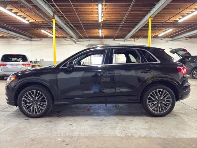 2022 Audi Q3 Premium