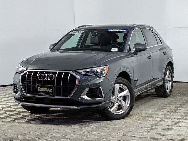 2022 Audi Q3 Premium