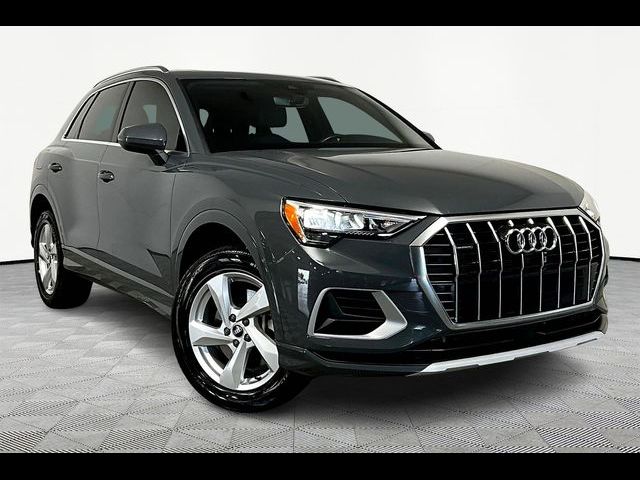 2022 Audi Q3 Premium