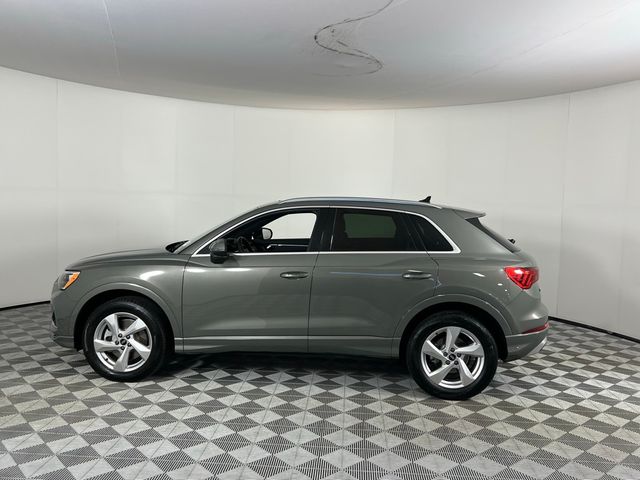 2022 Audi Q3 Premium