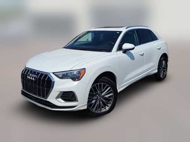 2022 Audi Q3 Premium