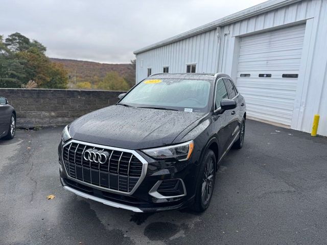 2022 Audi Q3 Premium