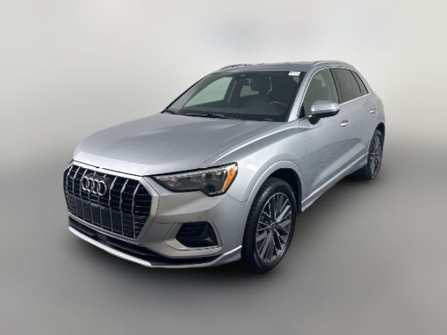 2022 Audi Q3 Premium