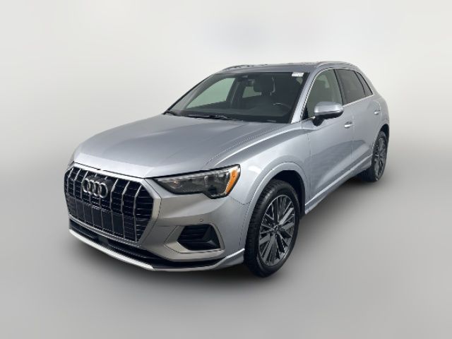 2022 Audi Q3 Premium