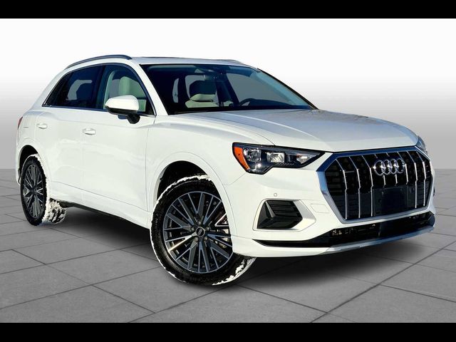 2022 Audi Q3 Premium