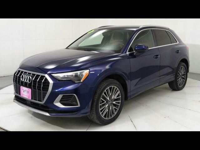 2022 Audi Q3 Premium