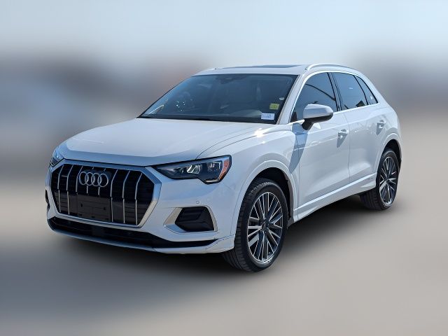 2022 Audi Q3 Premium