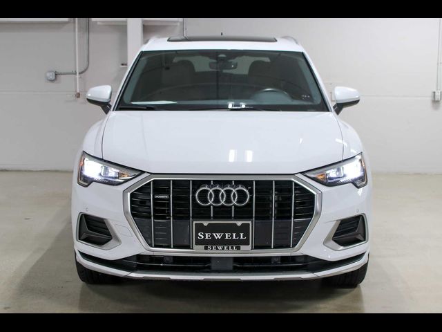 2022 Audi Q3 Premium
