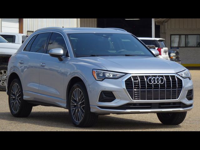 2022 Audi Q3 Premium
