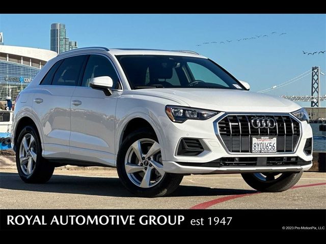 2022 Audi Q3 Premium