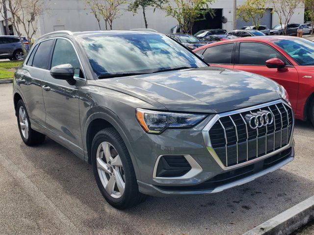 2022 Audi Q3 Premium