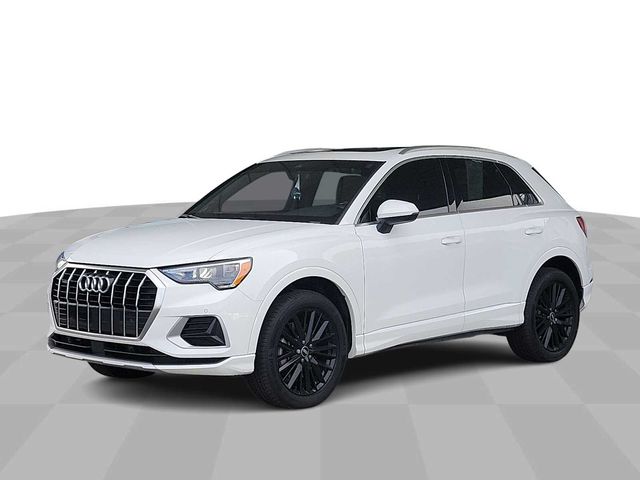 2022 Audi Q3 Premium