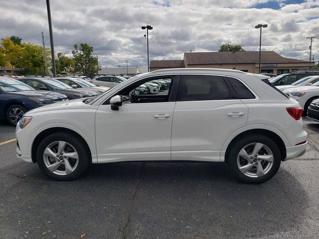 2022 Audi Q3 Premium