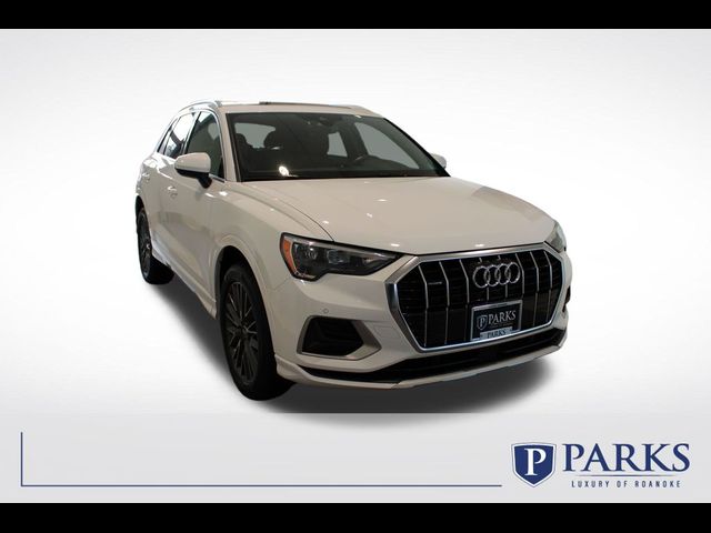 2022 Audi Q3 Premium