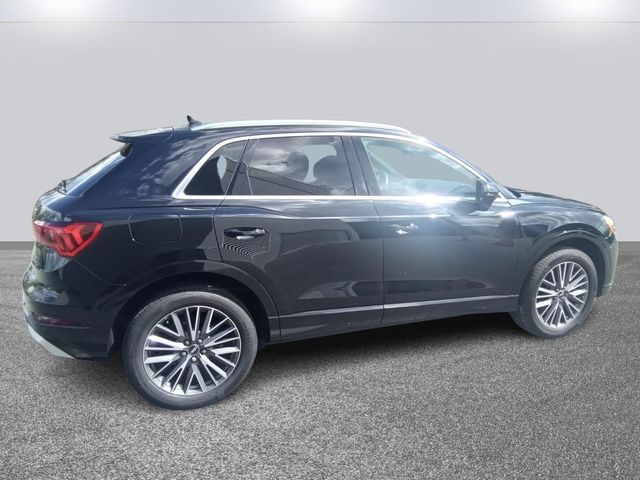2022 Audi Q3 Premium