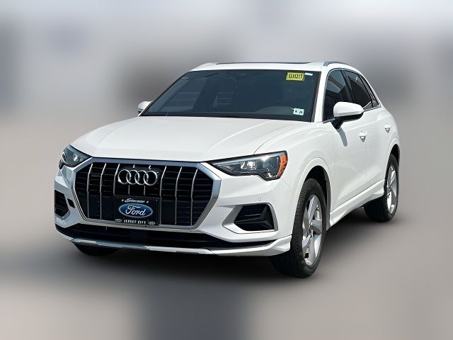 2022 Audi Q3 Premium