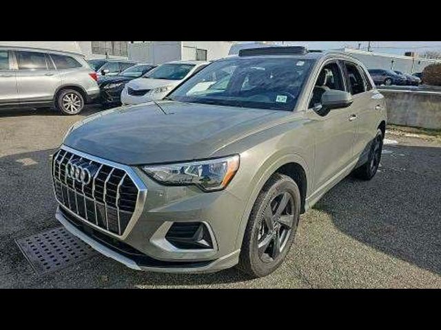 2022 Audi Q3 Premium