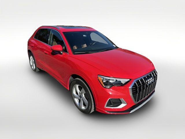 2022 Audi Q3 Premium