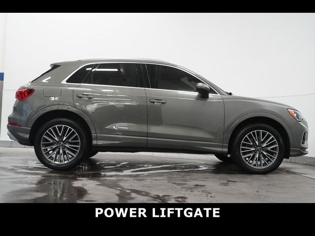 2022 Audi Q3 Premium