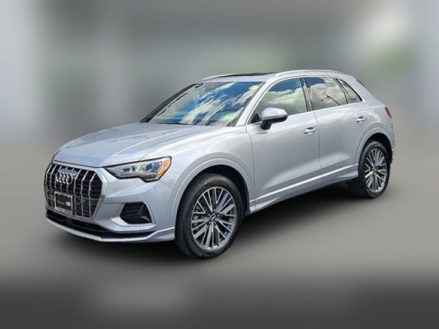 2022 Audi Q3 Premium