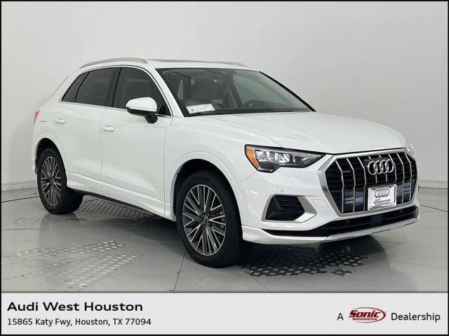 2022 Audi Q3 Premium