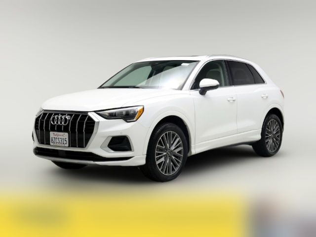 2022 Audi Q3 Premium