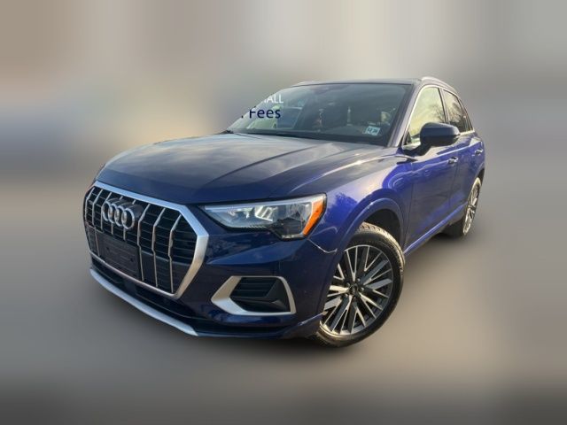 2022 Audi Q3 Premium